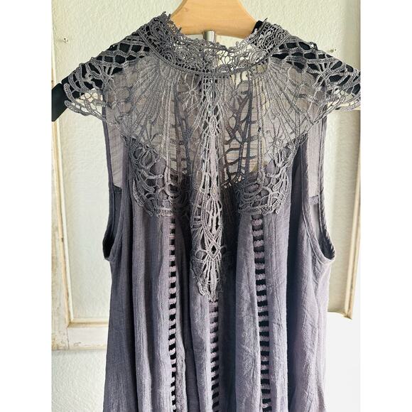 So Cute! Gray Women’s Dress By Entro Lace Lined Size Small NWT - Picture 2 of 16